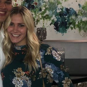 Meet your Posher, Isabella